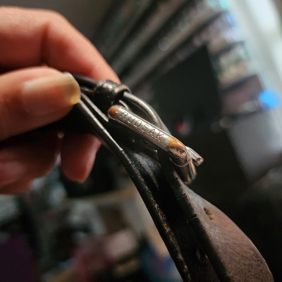 AUTHENTIC RUDSAK CANADAIN HERITAGE leather shoulder handbag preloved - Picture 4 of 7